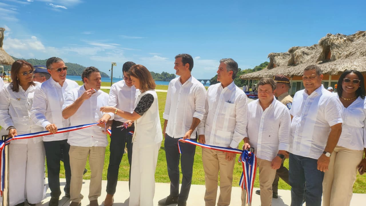 Inauguración de la 1ra Etapa de Samaná Bay Port
